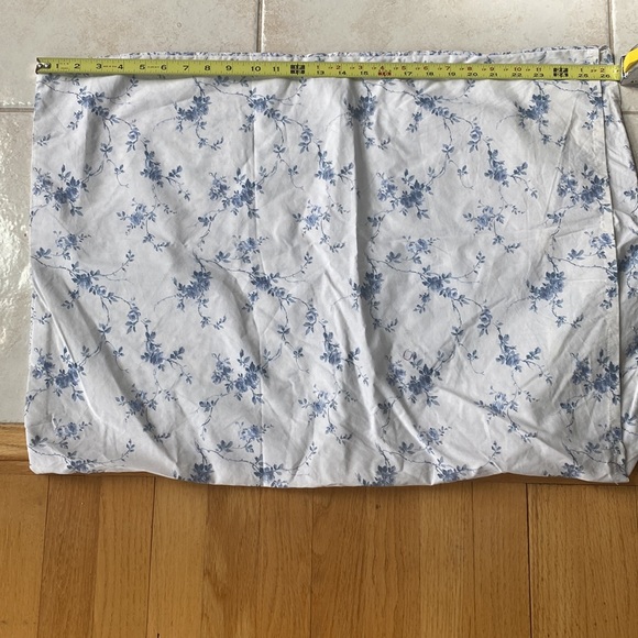 SIMPLY SHABBY CHIC Target pillow case - Picture 3 of 7